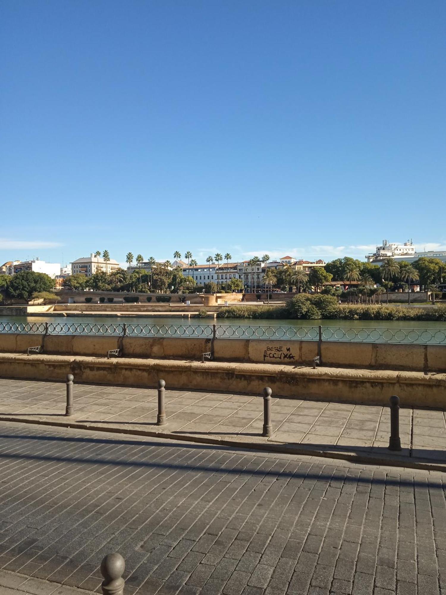 Boho Chic River Side Appartamento